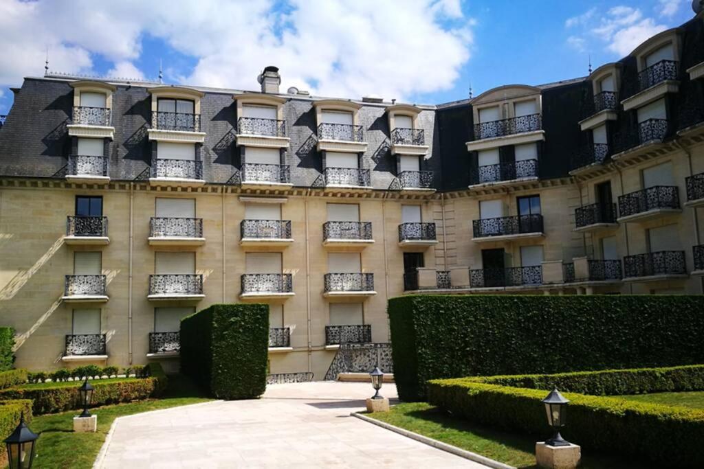 Nid Douillet A Bagatelle Apartment Deauville Luaran gambar